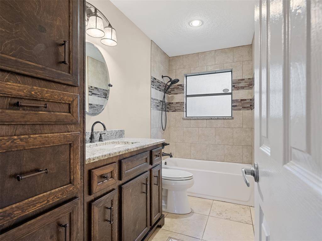 Full bath on bottom floor