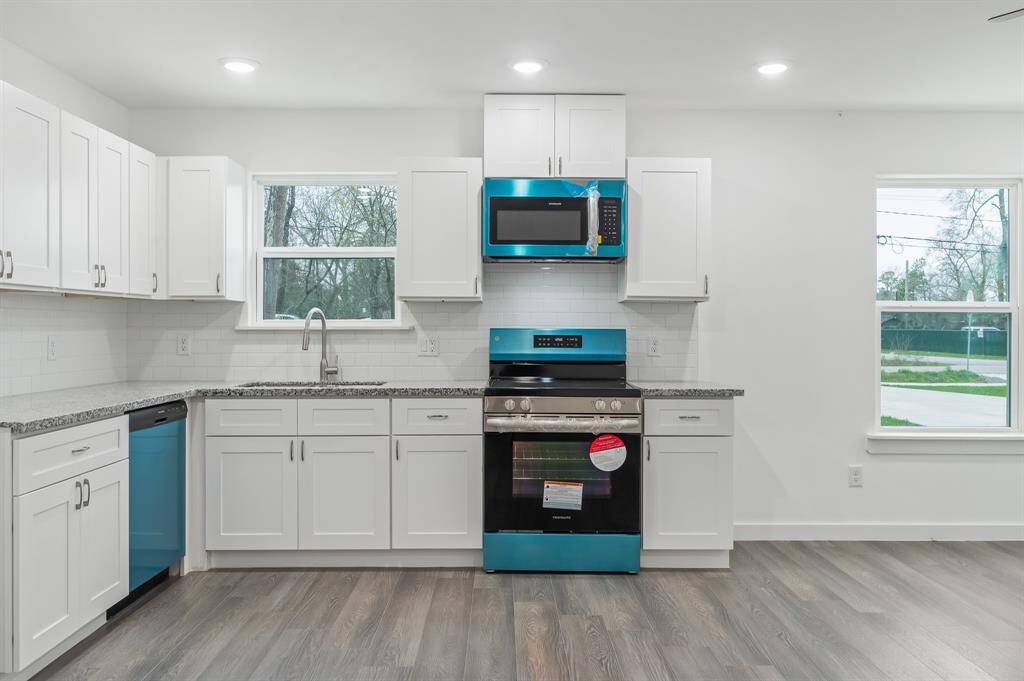 Model House Pictures - appliances offered with reasonable offers. To be installed 24-48 hrs prior to closing.