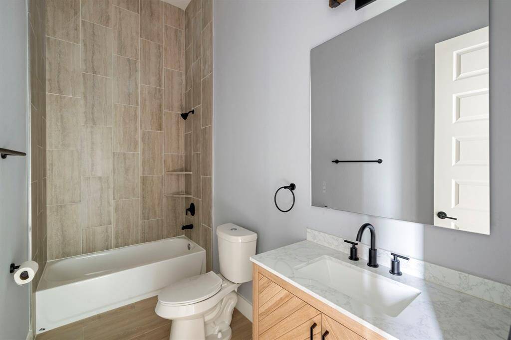 Full bathroom downstairs