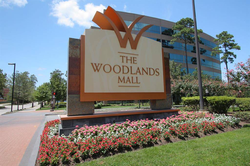 The Woodlands Mall is a premier shopping destination located in The Woodlands, Texas, a master-planned community north of Houston. It offers a diverse selection of stores, dining options, and entertainment venues, making it a popular spot for locals and visitors alike.