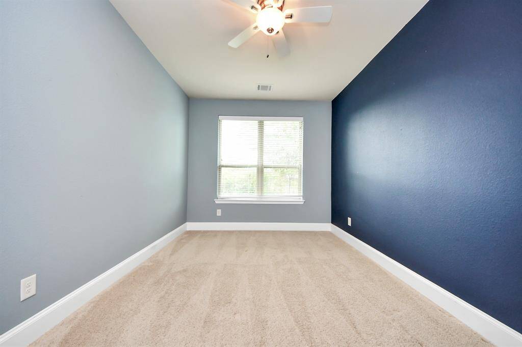 Secondary bedroom 1st floor