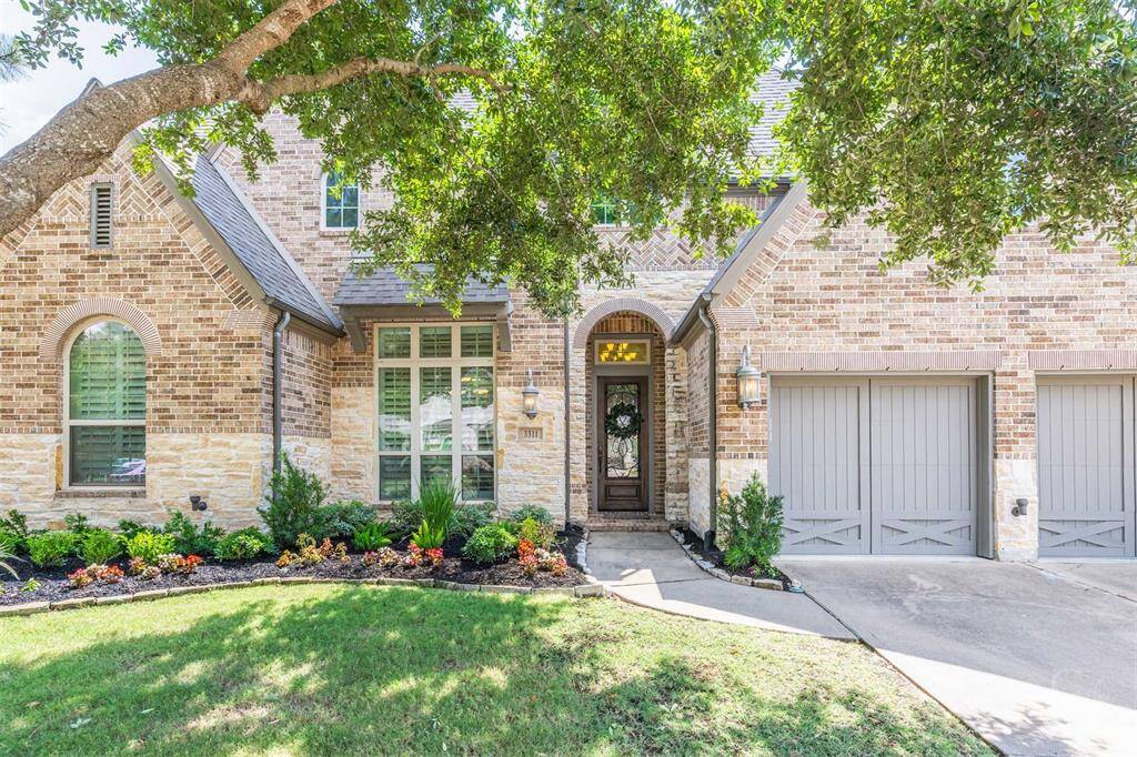 This home will not last long! Make your appointment today!