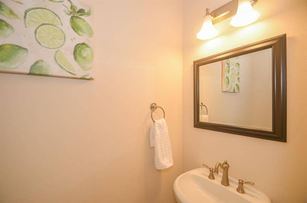 2nd Floor Half Bath