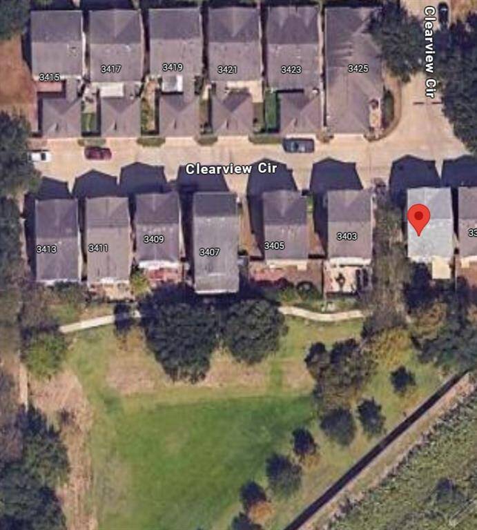 Home backs to park with walking path