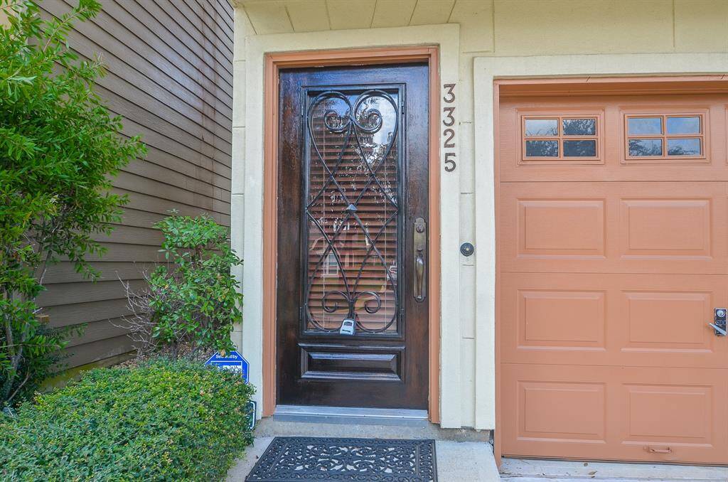 Beautiful entrance welcomes you and your guests inside.