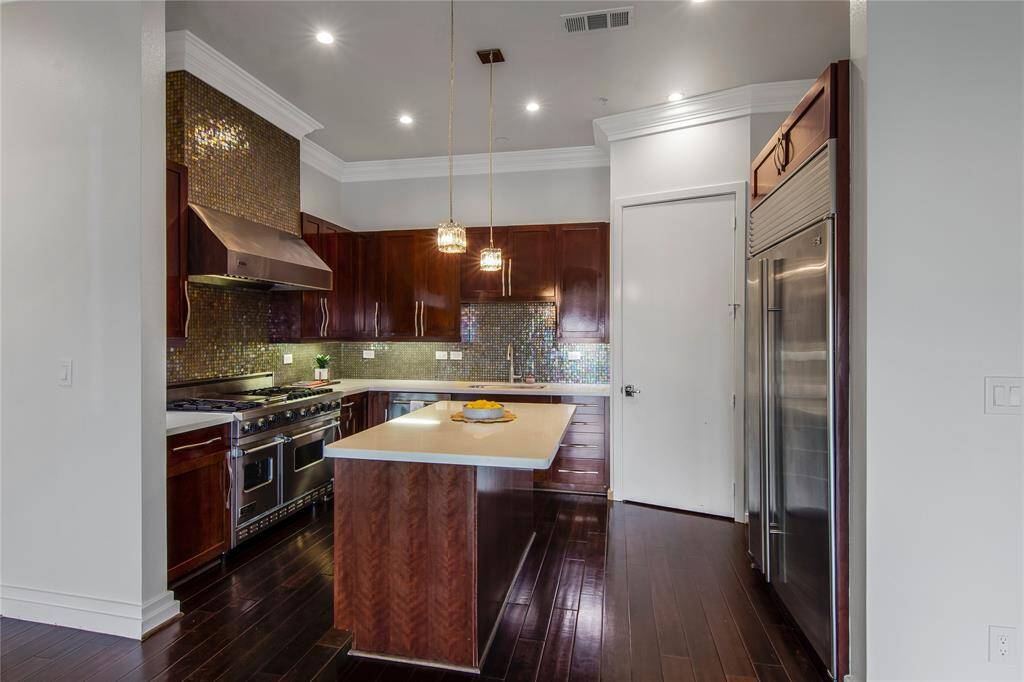 The kitchen is fabulous for the chef in the family!