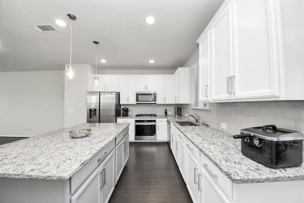stainless steel appliances included