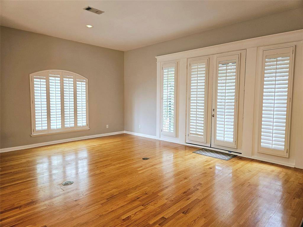 Spacious living area