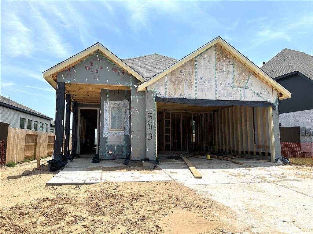 This open, airy all brick two story will showcase beautiful Silvercreek brick