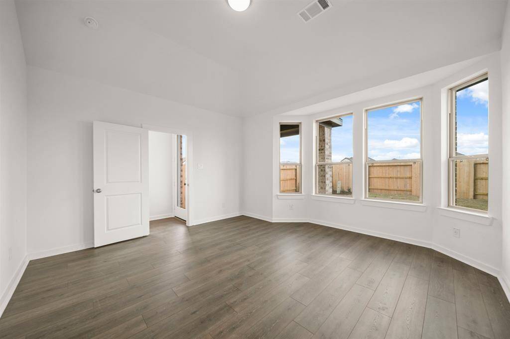 5010CedarSageDriveCRTNC011