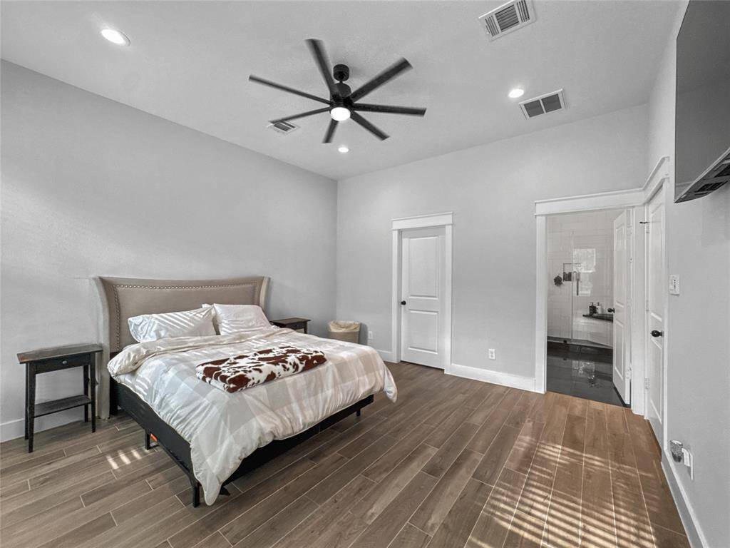 Another view of principal Bedroom