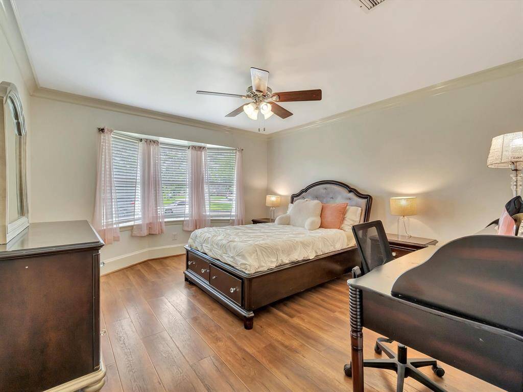 Guest Bedroom 1