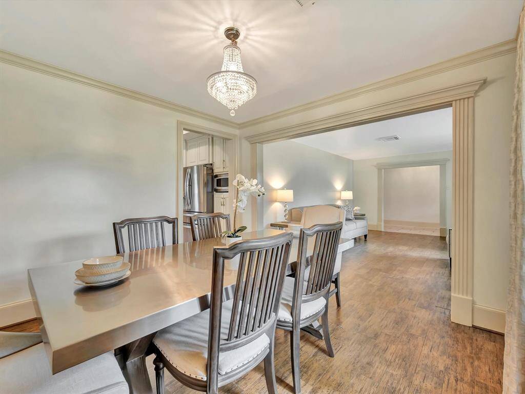 Formal Dining