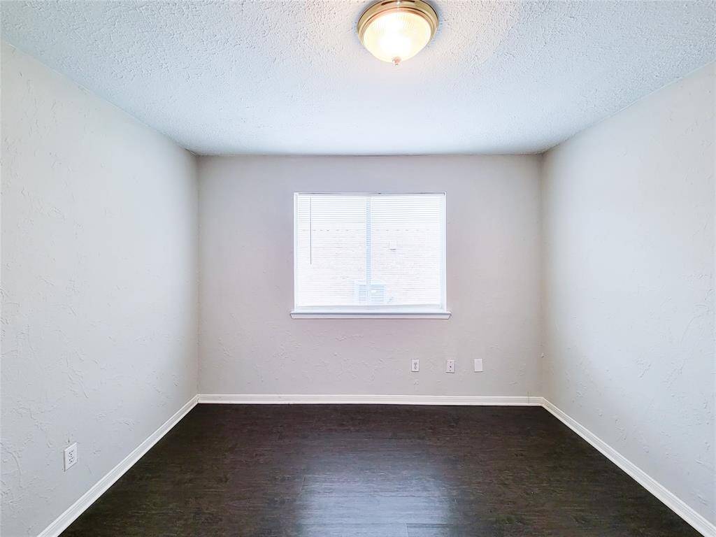 Secondary bedroom #1