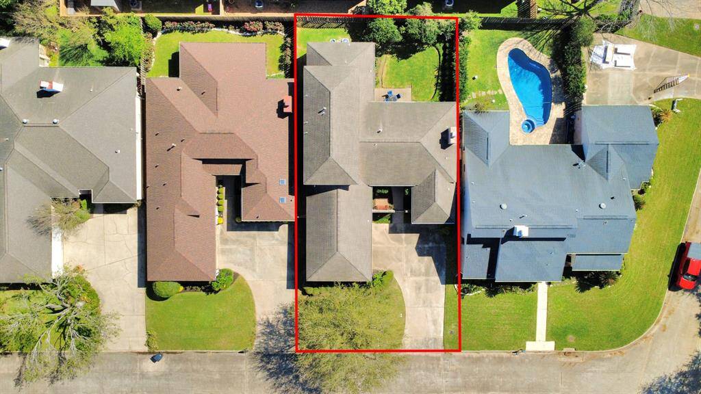 Perfectly sized backyard!