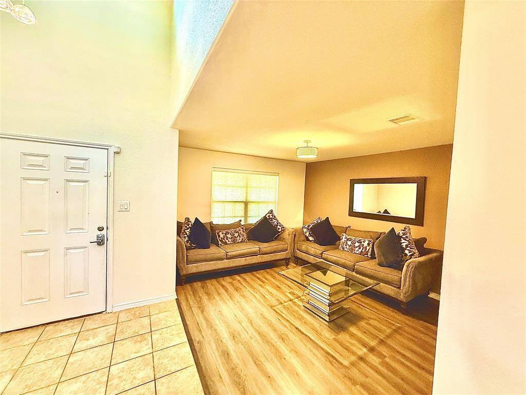 Formal Living / Office