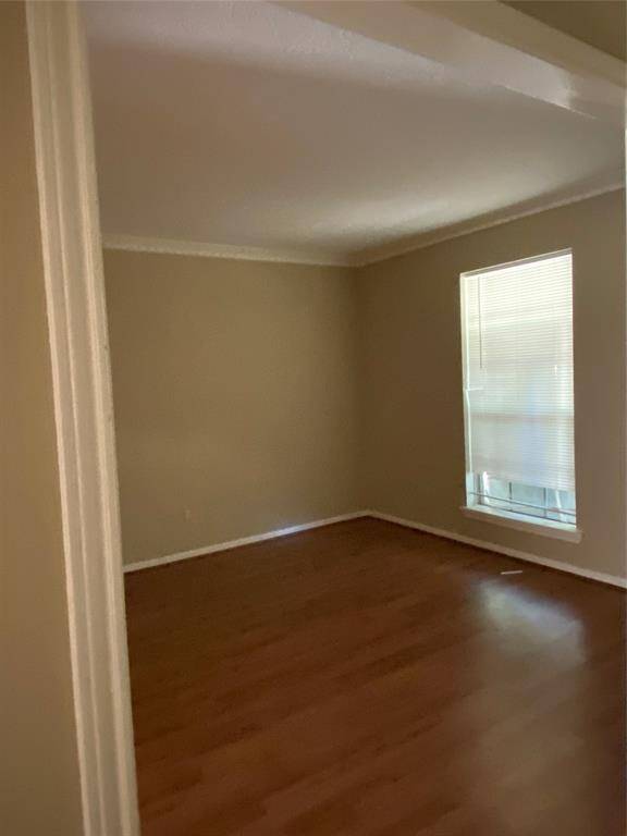 Office or dining area off entry