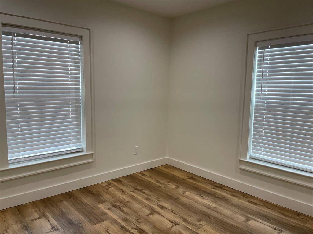 another view of 2nd bedroom.