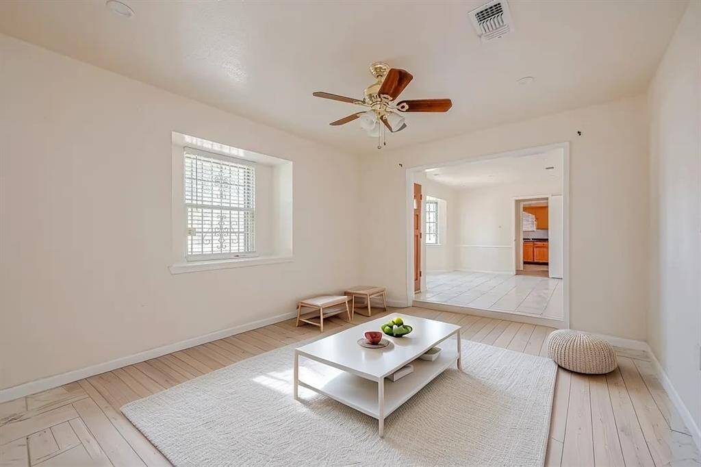 Virtual Staging with Furniture & Flooring for Vision