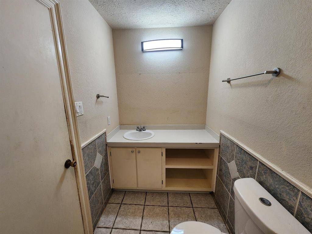 Bath 2 with Recessed Lighting.