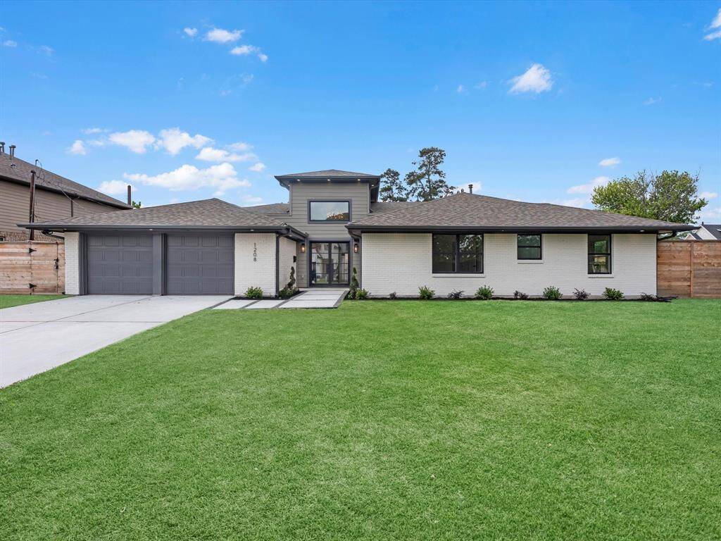 Oversized 10k sqft lot and rare 2 car garage!