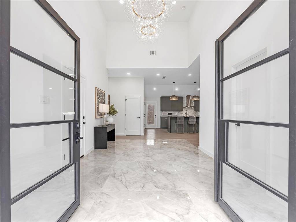 Beautiful large format porcelain tile at entry