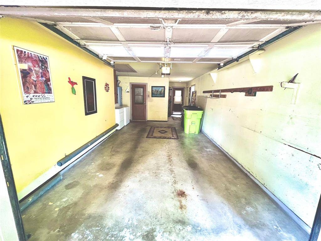Attached Garage