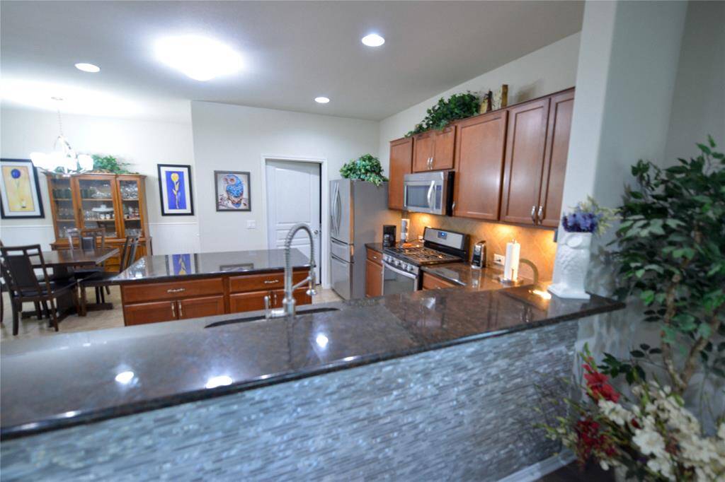 Open bar to the family room.
