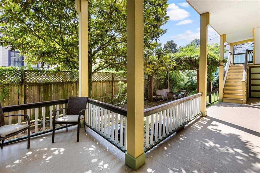 Large downstairs balcony