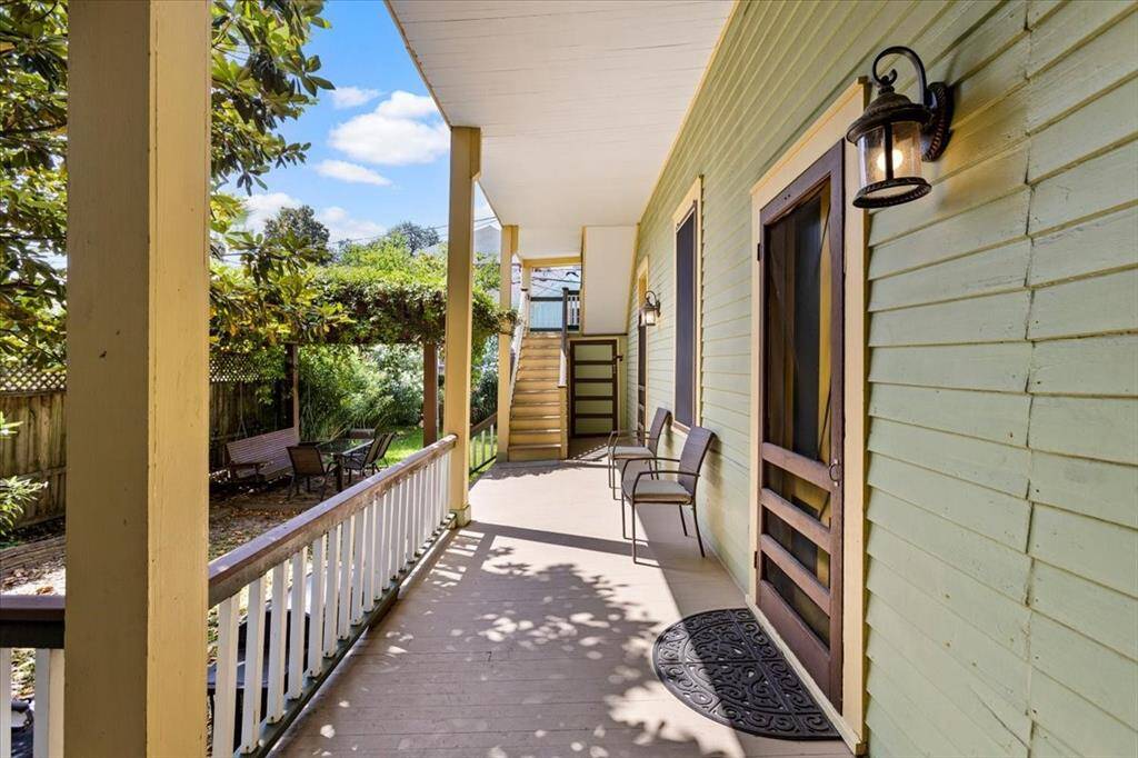 Large downstairs balcony