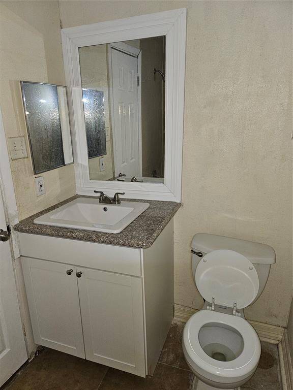 2nd bathroom