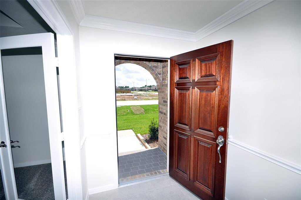 Solid wood, 6 panel elegant entry door