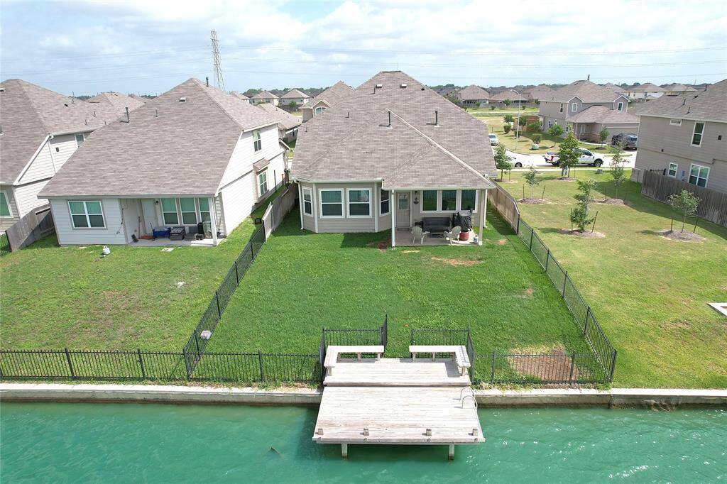 Get yourself a paddle boat and enjoy this wonderful water access.
