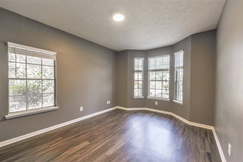Downstairs guest room