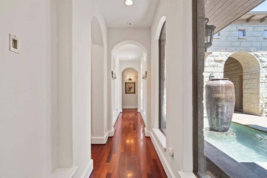 Bedrooms Hall