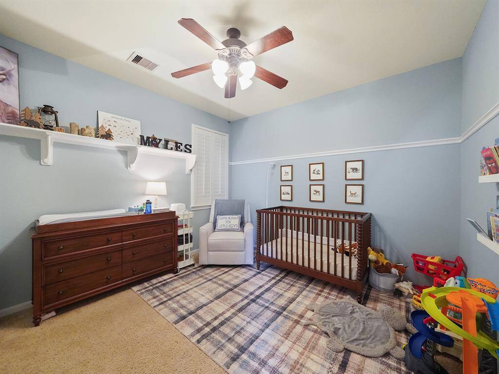 2nd bedroom