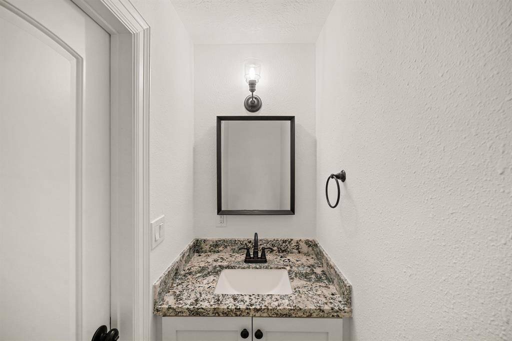 Powder room