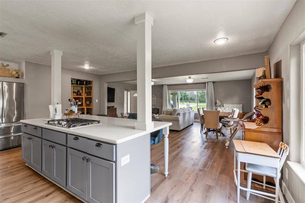 Island with propane gas stove.