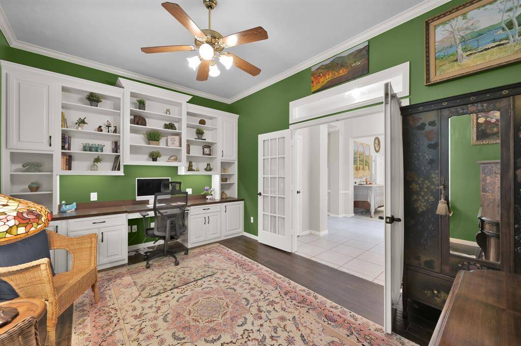 Built in in the office with plenty of storage and work space