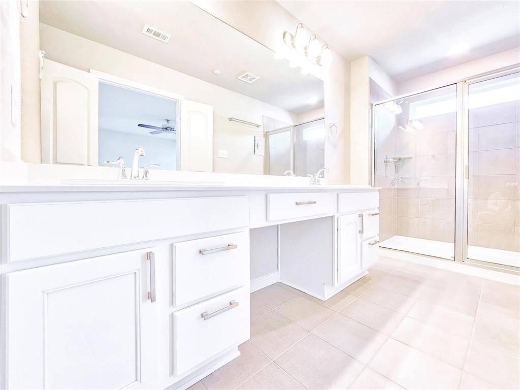 Over sized walk in shower in the primary bath
