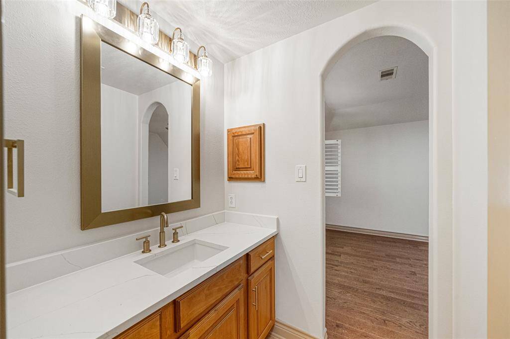 Jack-n-Jll Private Sink Vanity