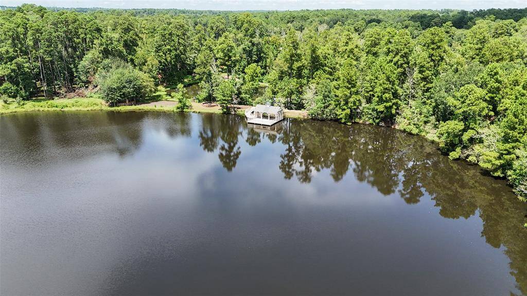 NEIGHBORHOOD LAKE