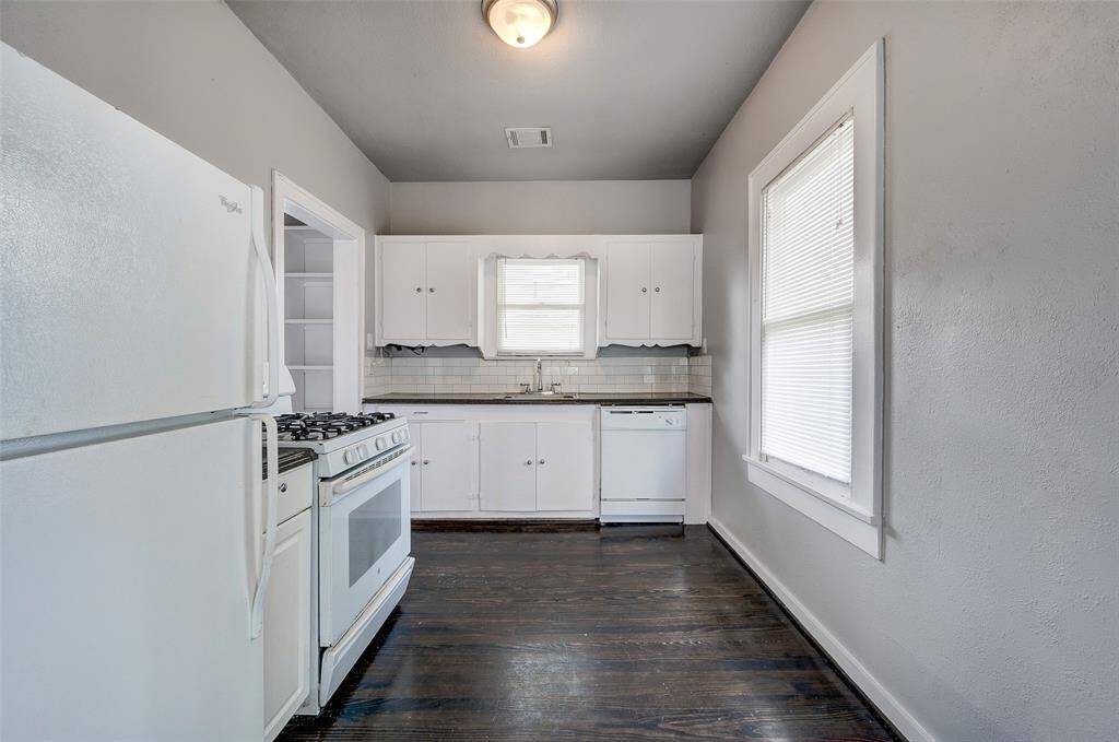 The kitchen with more than enough cabinets