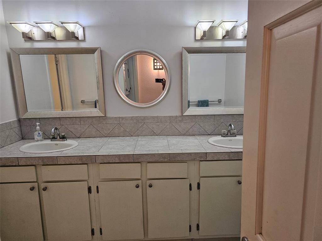Two separate sinks in the bathroom