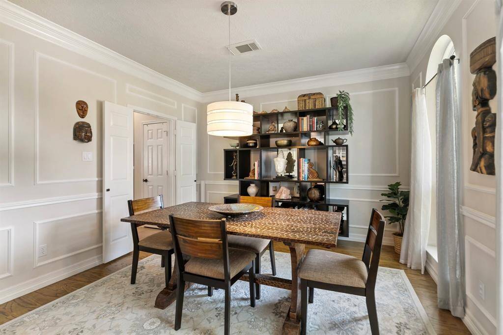 Formal dining