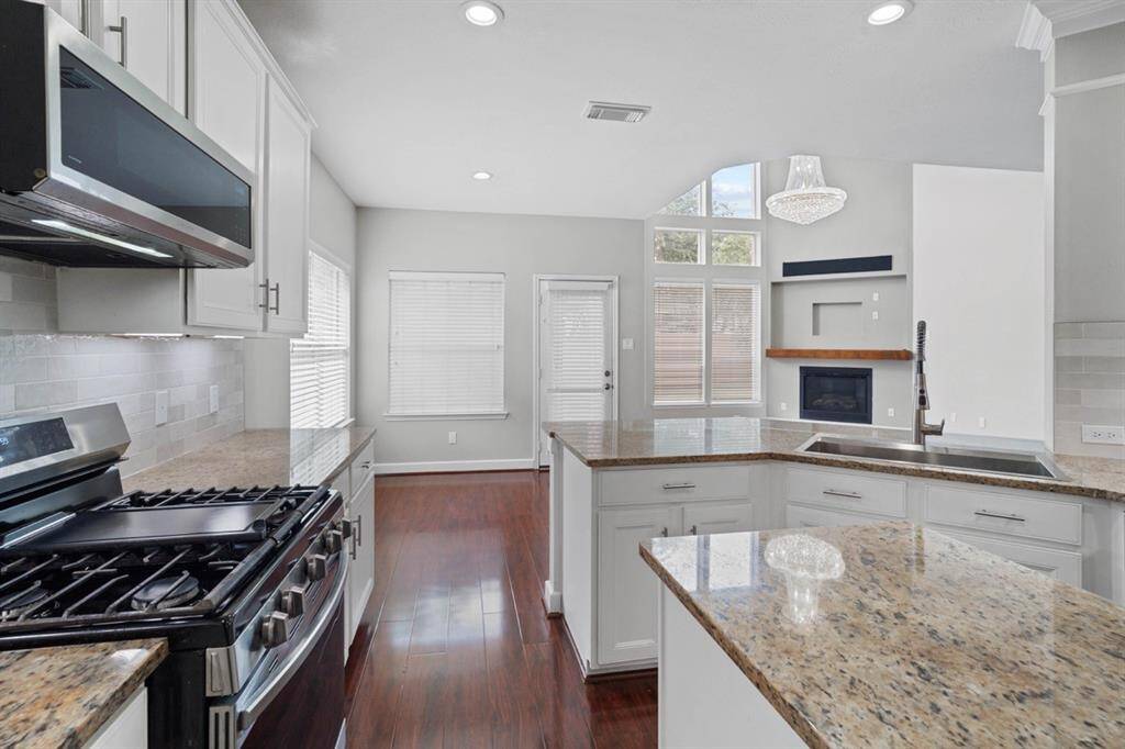 Gas Range/Oven Combo with Microwave