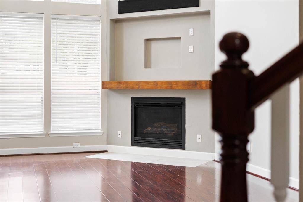 Corner Gas Fireplace
