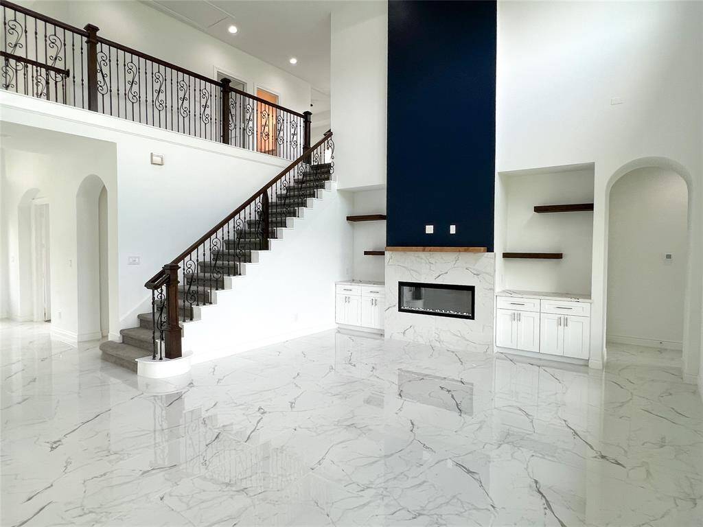 Living area, electric chimney
