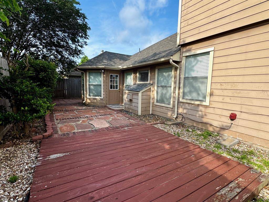 Back yard patio to entertain