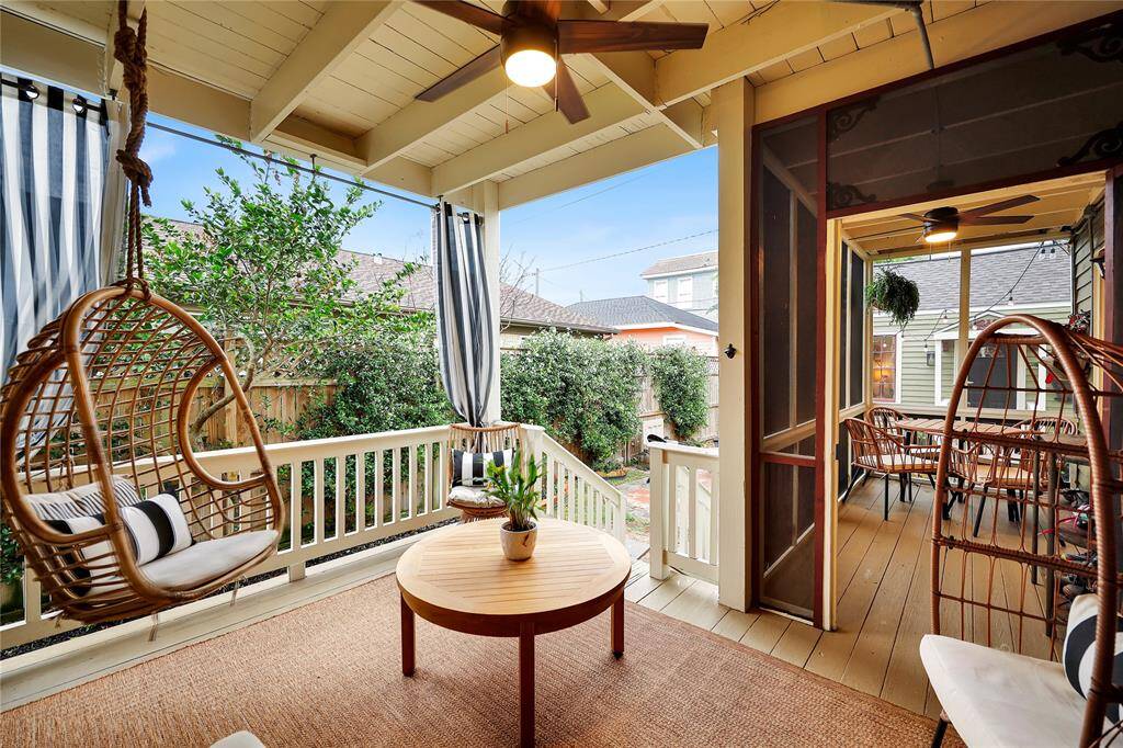 All new porch railings have been installed (2024)